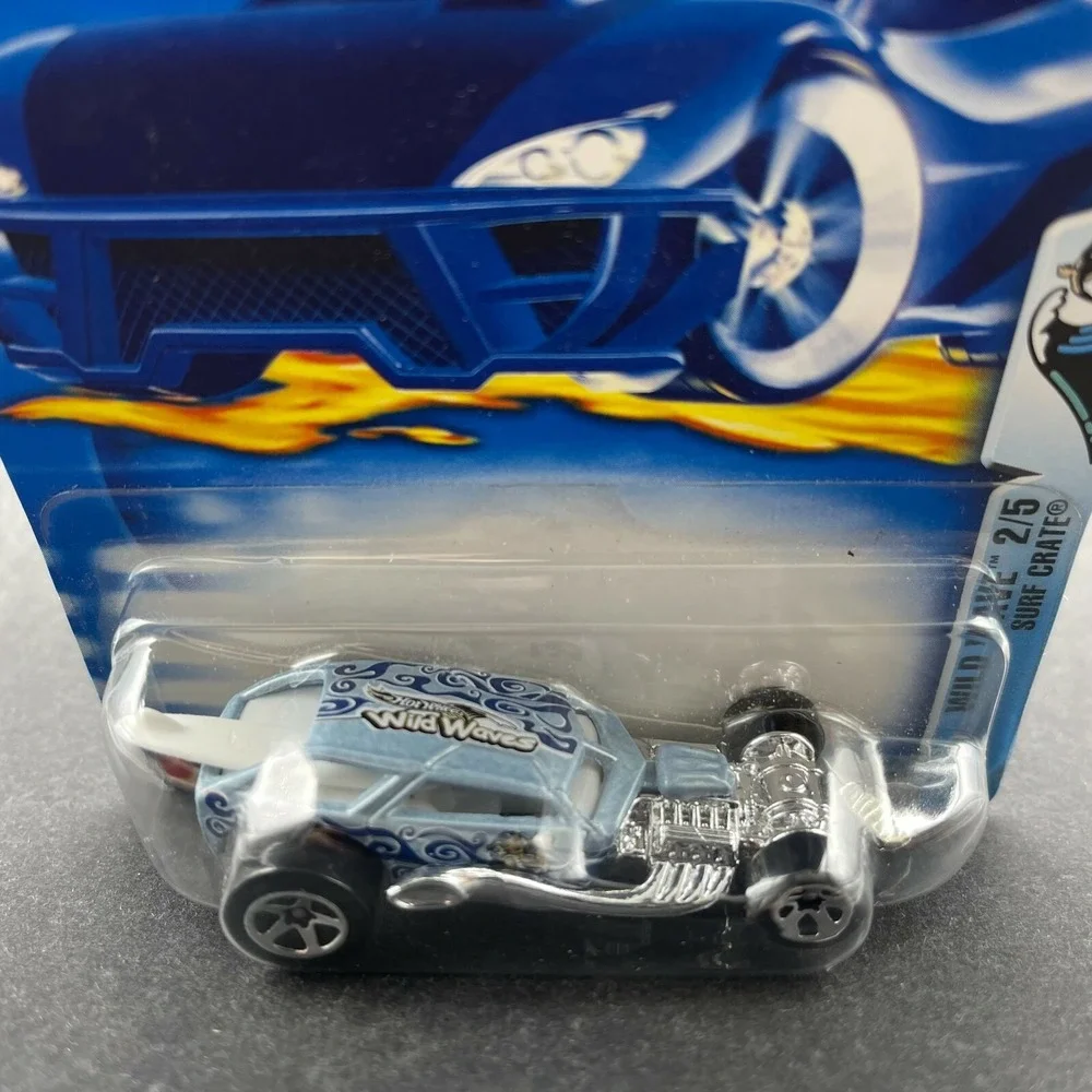 Hot Wheels Wild Wave Surf Crate Car Light Blue Diecast 1/64 Surfboard #056 35th